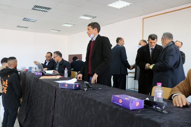 أجراءات المقابلات الشخصية لخريجي الجامعات القاطنين في المنطقة الشرقية