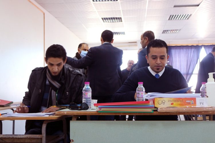 أجراءات المقابلات الشخصية لخريجي الجامعات القاطنين في المنطقة الشرقية