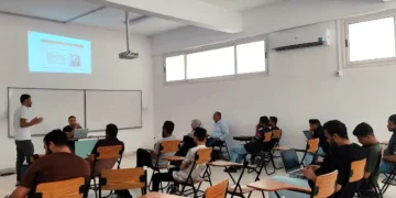 مناقشة وعرض بحوث وتقارير التدريب الميداني لطلبة قسم التحكم الآلي