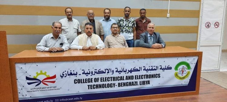 وزير التعليم التقني والفني يتفقد المؤسسات التقنية الواقعة بمدينة بنغازي