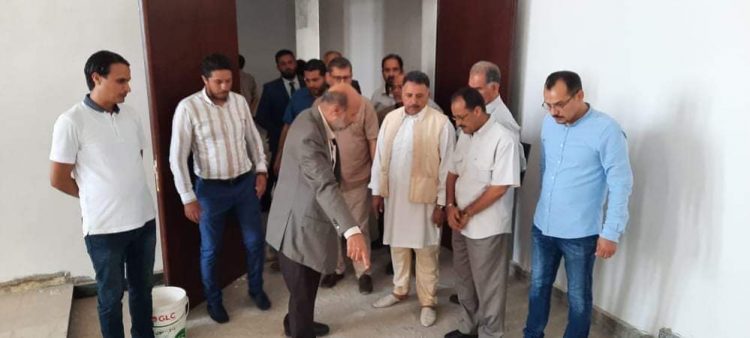 وزير التعليم التقني والفني يتفقد المؤسسات التقنية الواقعة بمدينة بنغازي