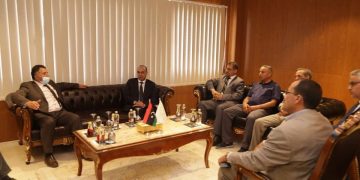 وزير التعليم التقني والفني يؤكد على ضرورة العمل على صيانة وتجهيز المؤسسات التقنية والفنية ببلدية بنغازي